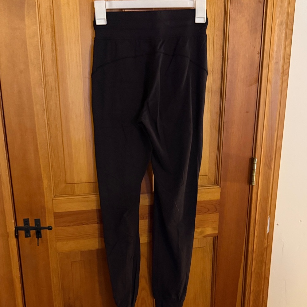 Lululemon women’s joggers - Picture 2 of 2